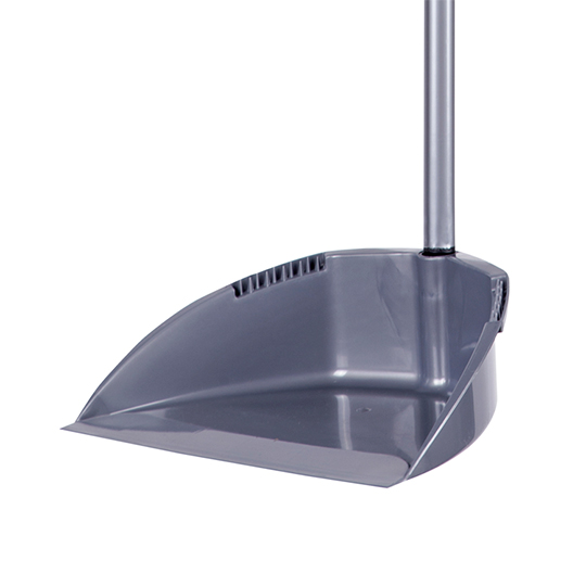 Recogedor Tradicional Reynera para interiores y exteriores con orillas dentadas